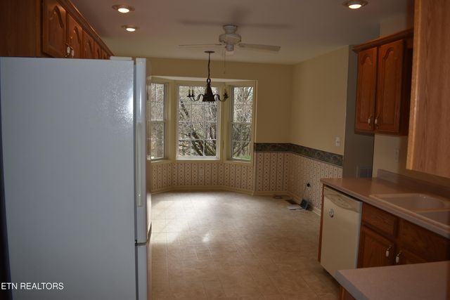 805 Yonside Drive, Sparta, TN 38583