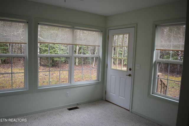 805 Yonside Drive, Sparta, TN 38583