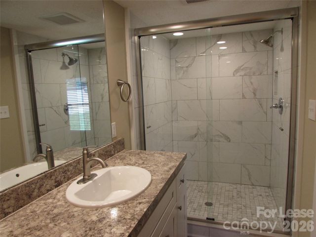 182 Dry Dock Loop, Mooresville, NC 28117