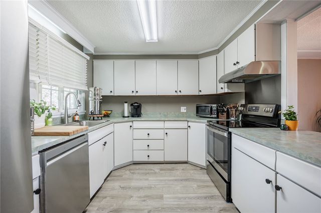 7161 College Street, Lima, NY 14485