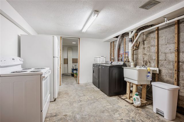 7161 College Street, Lima, NY 14485