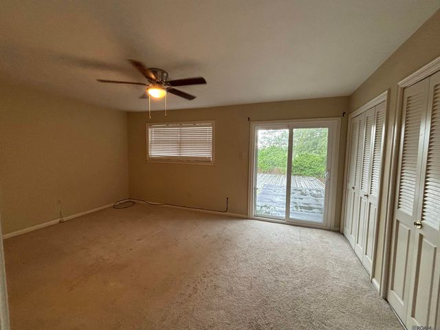 5648 Riverstone Dr, Baton Rouge, LA 70820