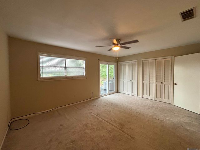 5648 Riverstone Dr, Baton Rouge, LA 70820