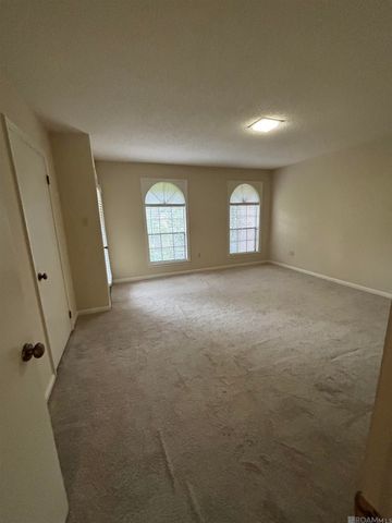 5648 Riverstone Dr, Baton Rouge, LA 70820