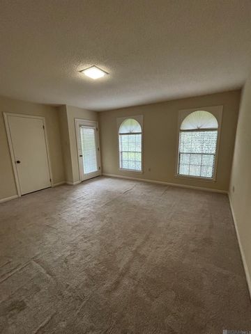 5648 Riverstone Dr, Baton Rouge, LA 70820