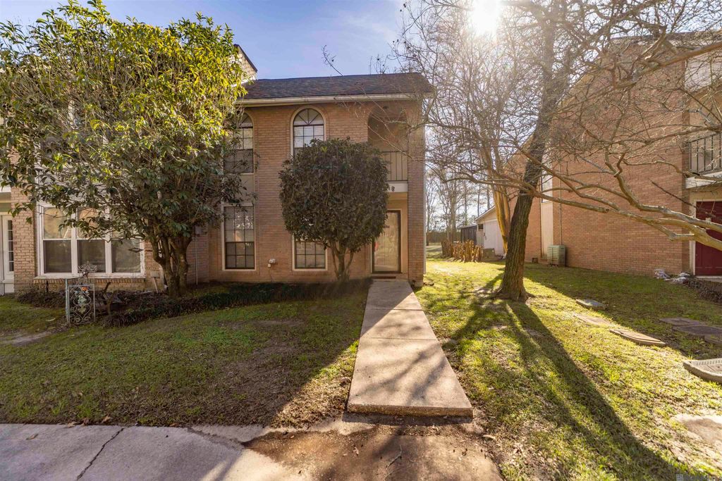 5648 Riverstone Dr, Baton Rouge, LA 70820