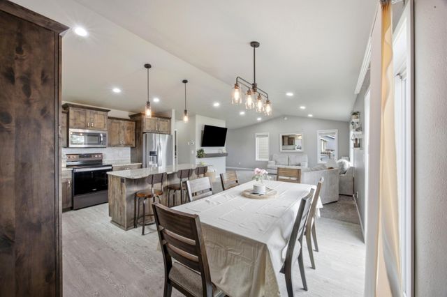 4558 13th Street S, Moorhead, MN 56560