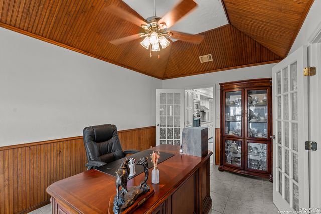 3590 County Road 4713, Lacoste, TX 78039