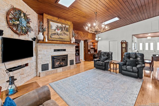 3590 County Road 4713, Lacoste, TX 78039