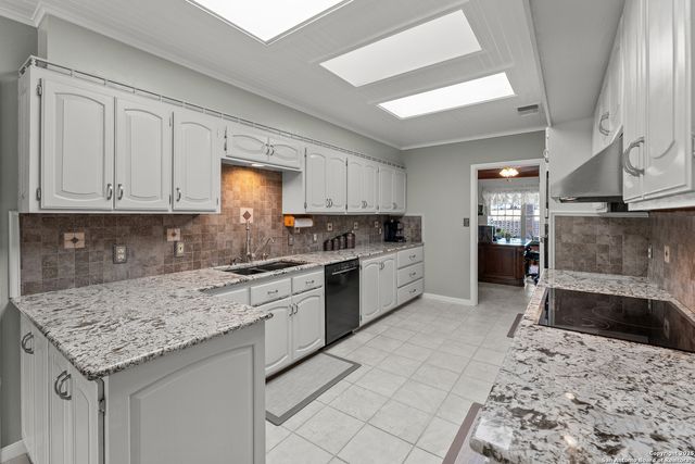 3590 County Road 4713, Lacoste, TX 78039