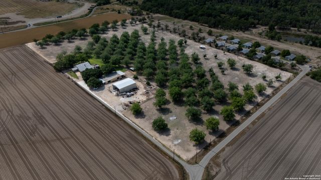 3590 County Road 4713, Lacoste, TX 78039