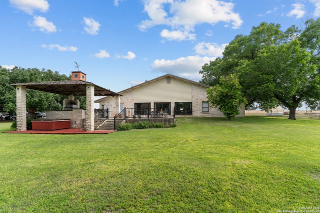 3590 County Road 4713, Lacoste, TX 78039