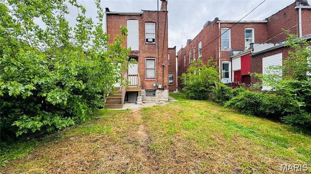 3744 Gravois Avenue, St Louis, MO 63116