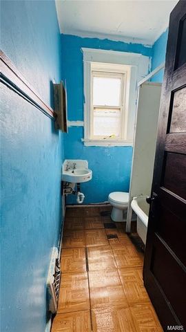 3744 Gravois Avenue, St Louis, MO 63116