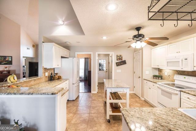 203 Cumberland Woods Terrace, Warner Robins, GA 31088