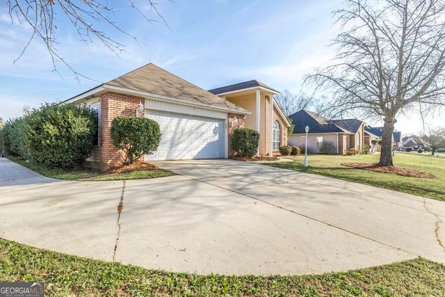 203 Cumberland Woods Terrace, Warner Robins, GA 31088