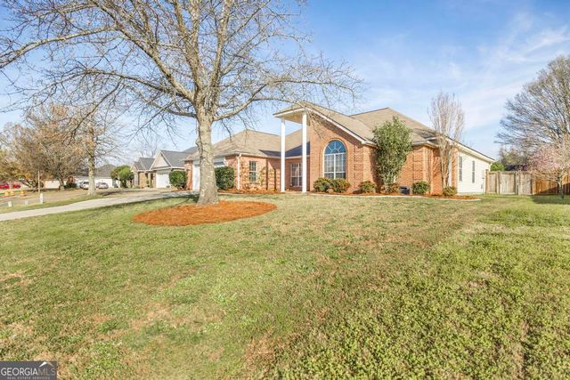 203 Cumberland Woods Terrace, Warner Robins, GA 31088