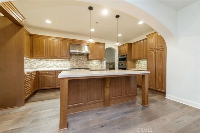 105 Tomato Springs, Irvine, CA 92618