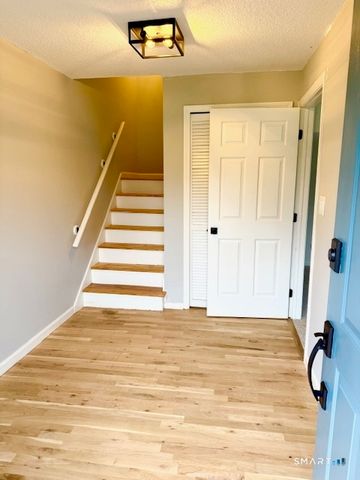 58 Blackhaw Drive 58, Cromwell, CT 06416