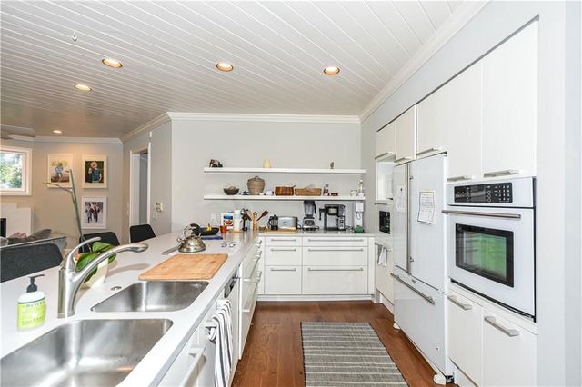 860 Carlton Ridge NE, Atlanta, GA 30342