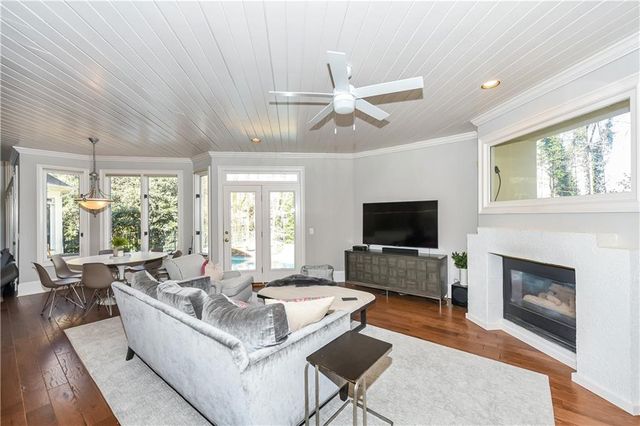 860 Carlton Ridge NE, Atlanta, GA 30342