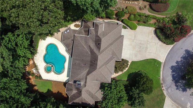 860 Carlton Ridge NE, Atlanta, GA 30342