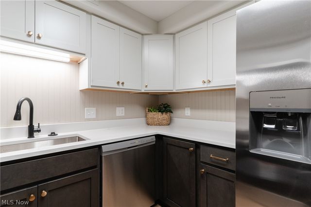 935 Canyon View Road 202, Sagamore Hills, OH 44067