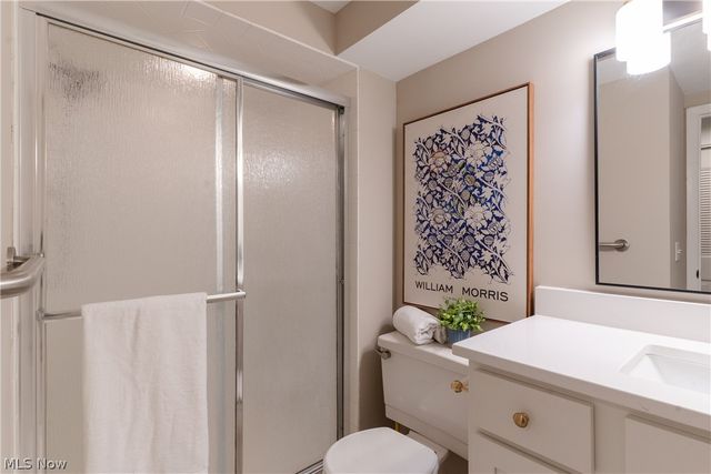 935 Canyon View Road 202, Sagamore Hills, OH 44067