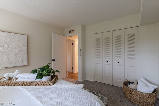 935 Canyon View Road 202, Sagamore Hills, OH 44067