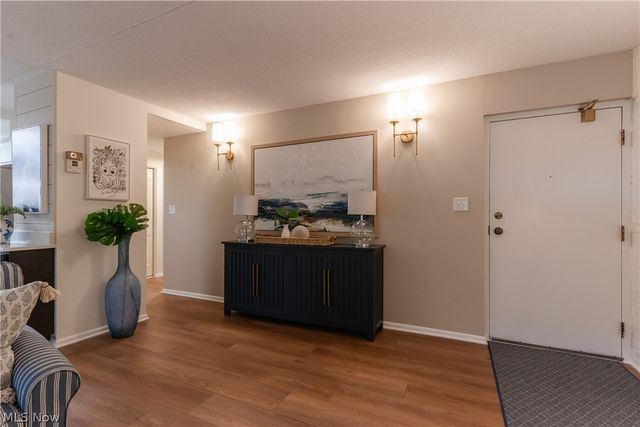 935 Canyon View Road 202, Sagamore Hills, OH 44067