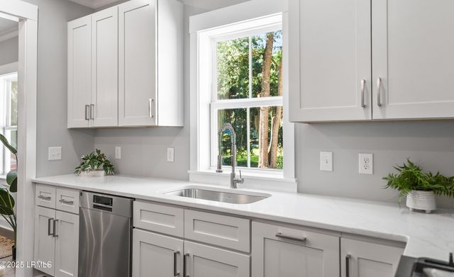 9 Attaway Lane, Beaufort, SC 29907