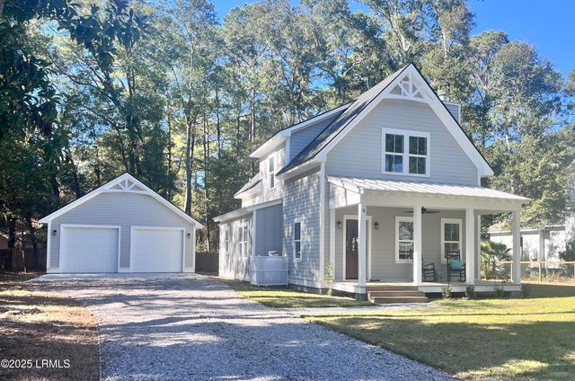 9 Attaway Lane, Beaufort, SC 29907