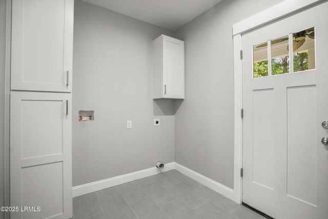 9 Attaway Lane, Beaufort, SC 29907