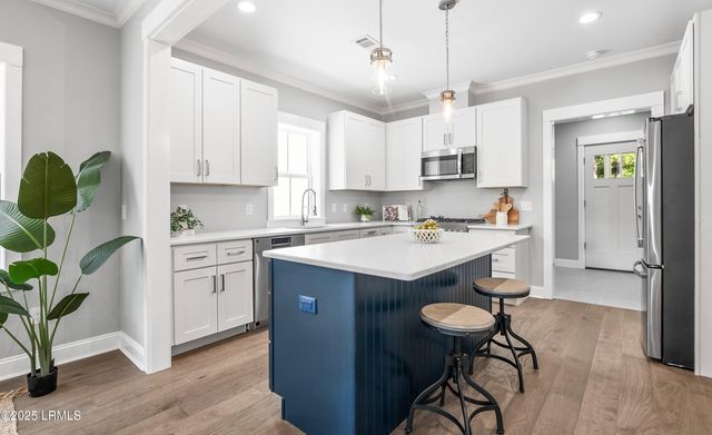 9 Attaway Lane, Beaufort, SC 29907