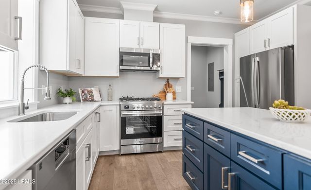 9 Attaway Lane, Beaufort, SC 29907