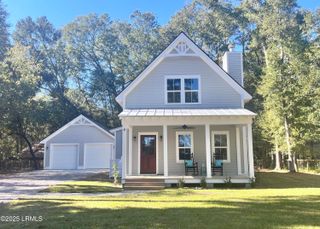 9 Attaway Lane, Beaufort, SC 29907