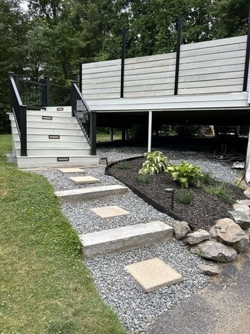 2 Stone Dr, Northborough, MA 01532