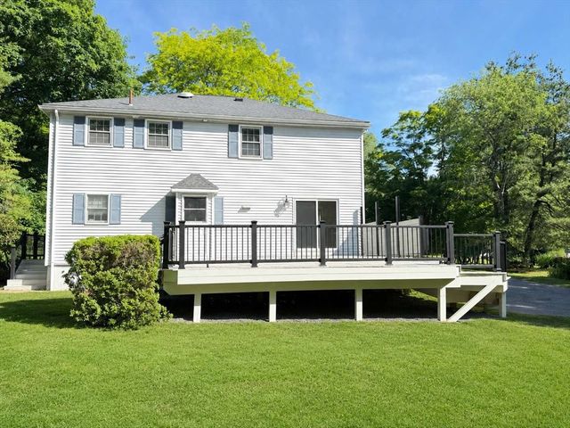 2 Stone Dr, Northborough, MA 01532