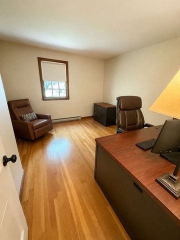 2 Stone Dr, Northborough, MA 01532