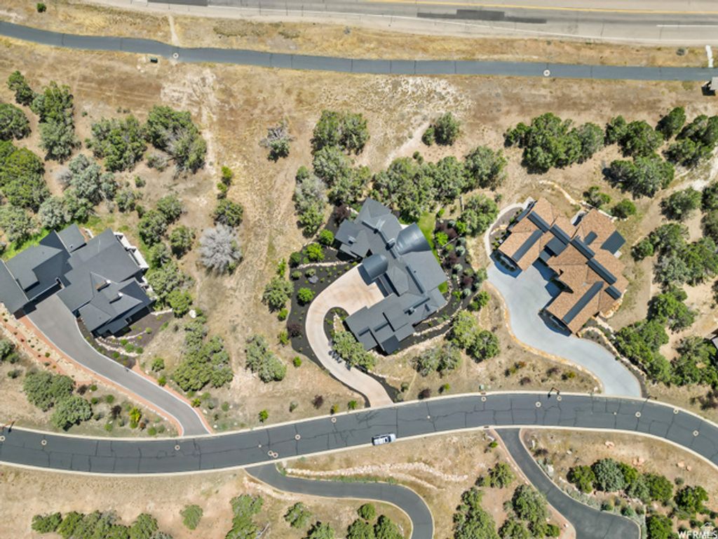 Image 3 of property listing at 228 N IBAPAH PEAK DR, Heber City, UT 84032