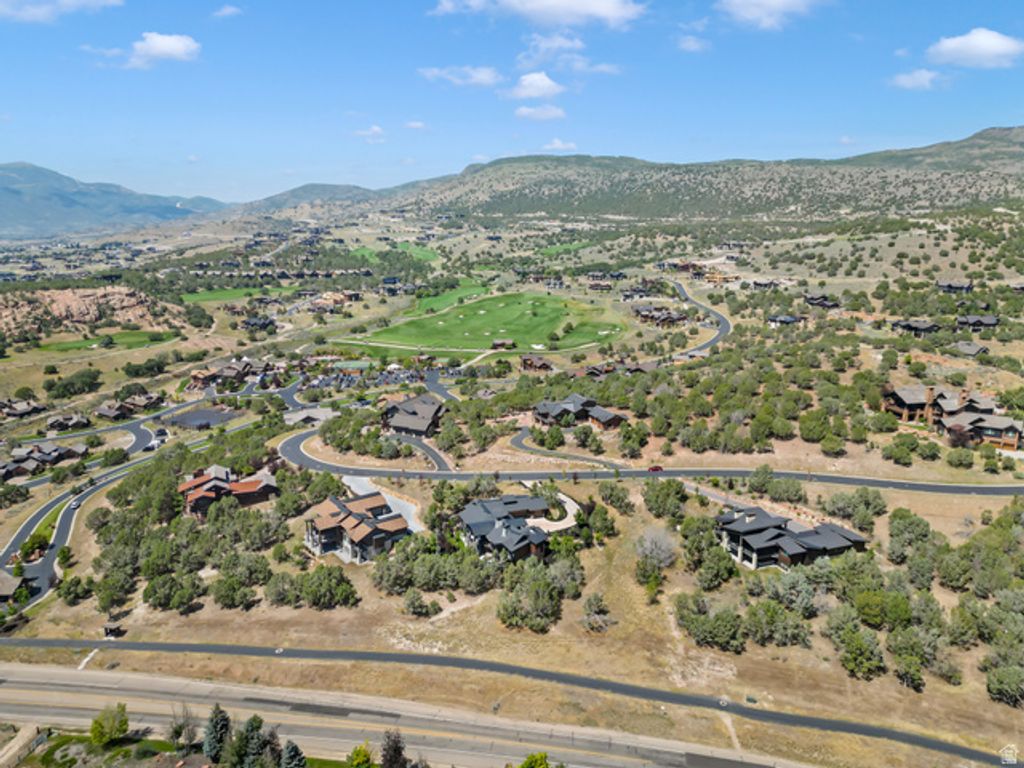 Image 8 of property listing at 228 N IBAPAH PEAK DR, Heber City, UT 84032