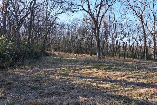 0 Hickory Ridge Trl, Columbia, TN 38401