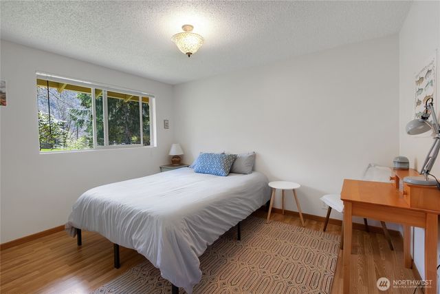 102 40 Crumb Road, Morton, WA 98356