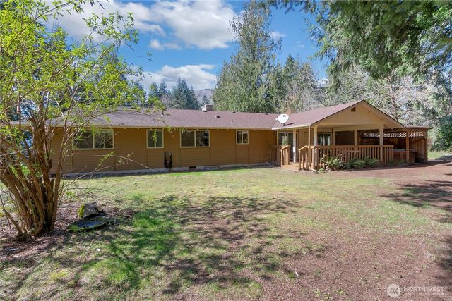 102 40 Crumb Road, Morton, WA 98356