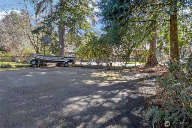 102 40 Crumb Road, Morton, WA 98356