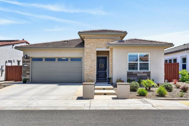 3520 Deer Park Dr, Folsom, CA 95630