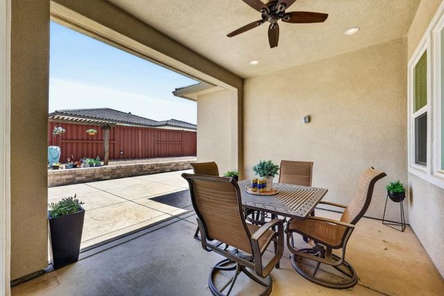 3520 Deer Park Dr, Folsom, CA 95630
