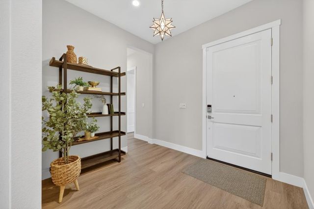 3520 Deer Park Dr, Folsom, CA 95630