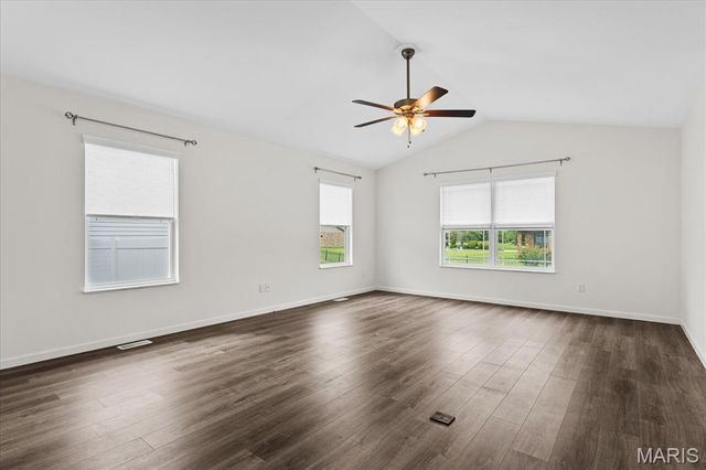 1768 Old Park Lane, Swansea, IL 62226