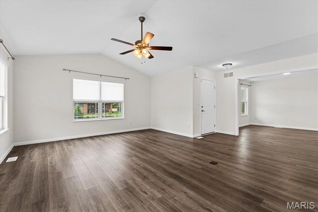 1768 Old Park Lane, Swansea, IL 62226